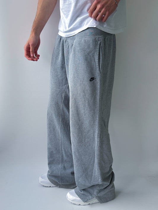 Nike Vintage Open Leg Sweatpants | L