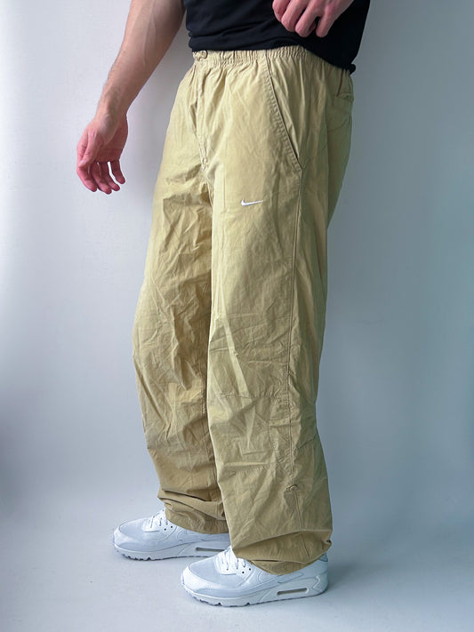 Nike Vintage Trackpants | M