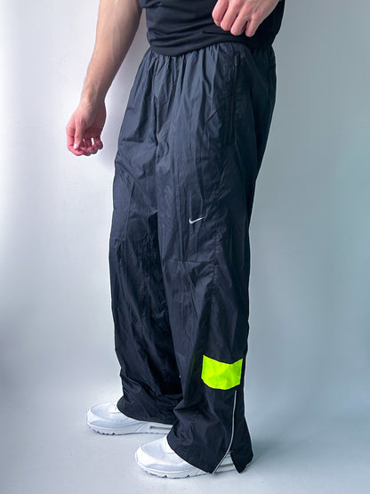 Nike Vintage Trackpants | L