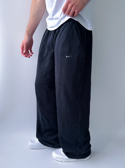 Nike Vintage Open Leg Sweatpants | L