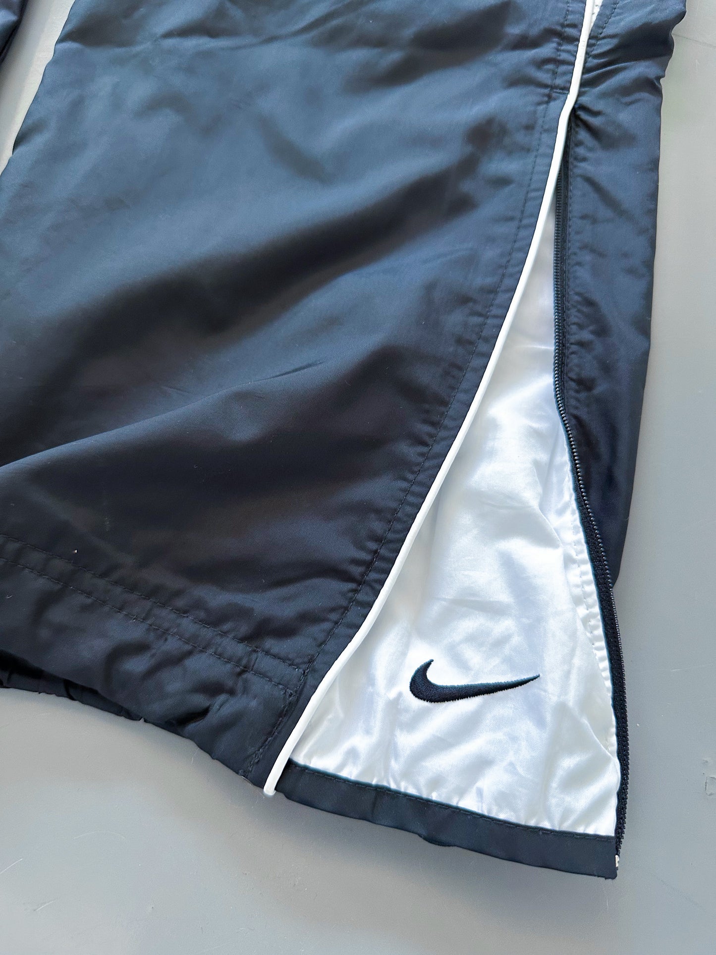 Nike Vintage *PREMIUM* Trackpants | M