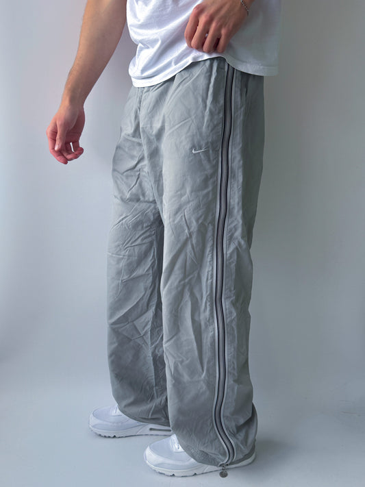 Nike Vintage Trackpants | L