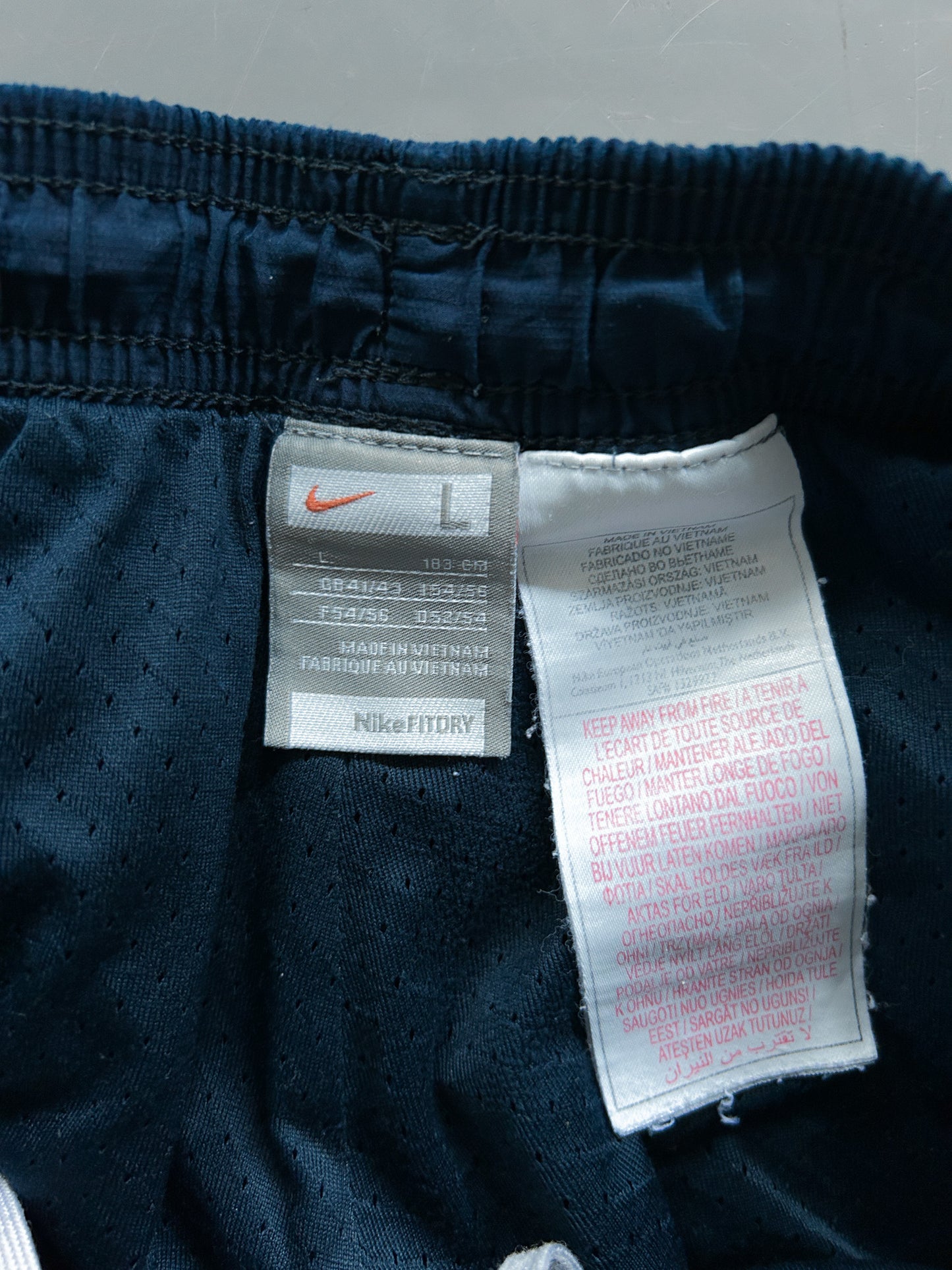 Nike Vintage Trackpants | M