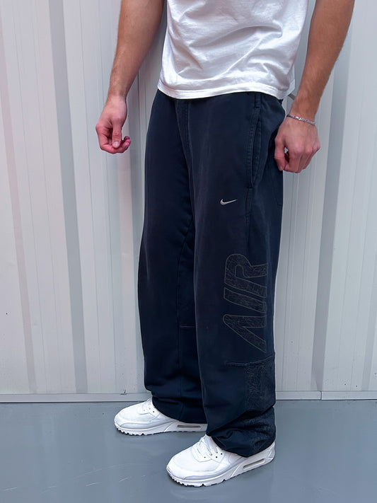 Nike Air Vintage Sweatpants | M