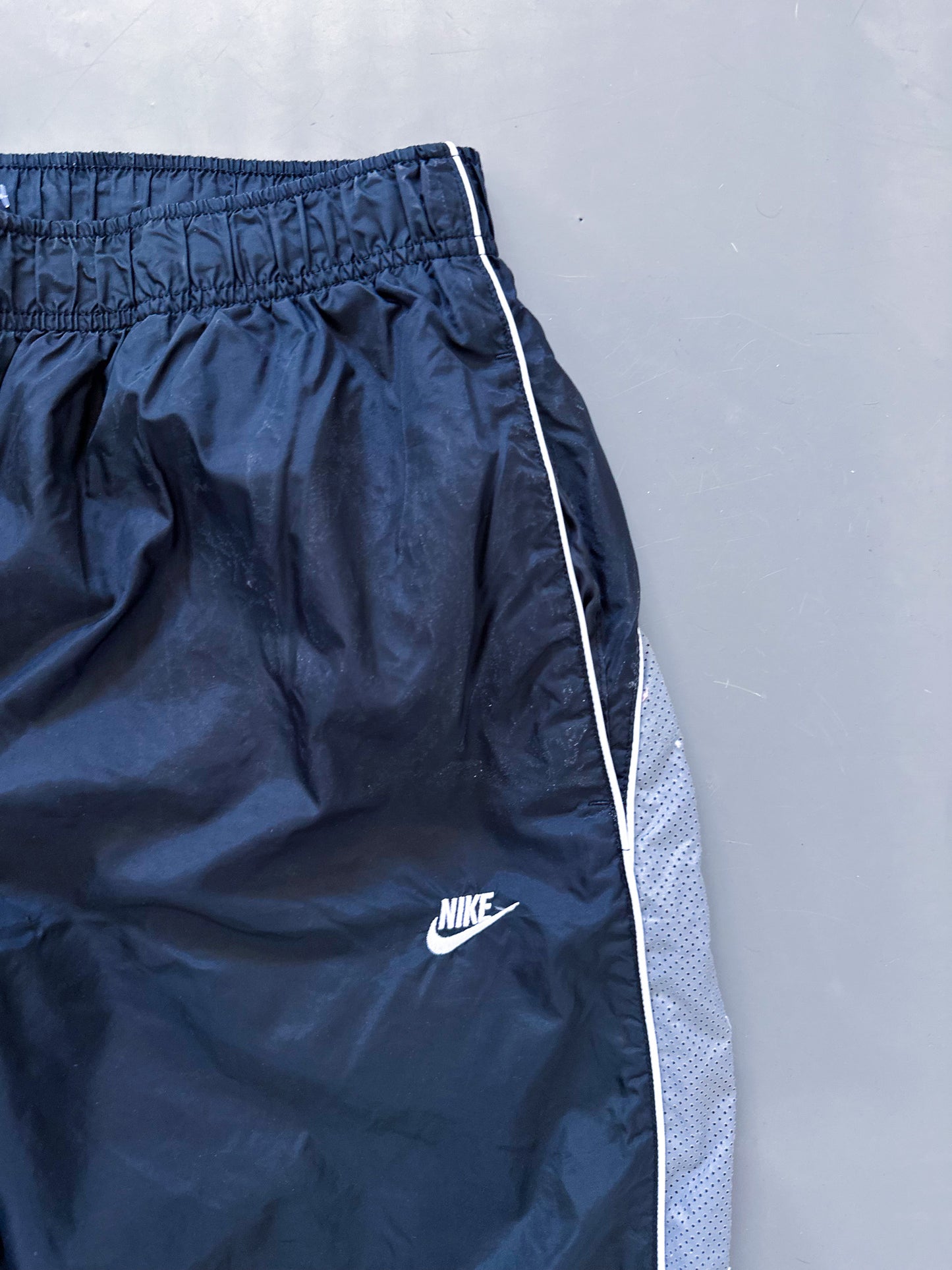 Nike Vintage *PREMIUM* Trackpants | L