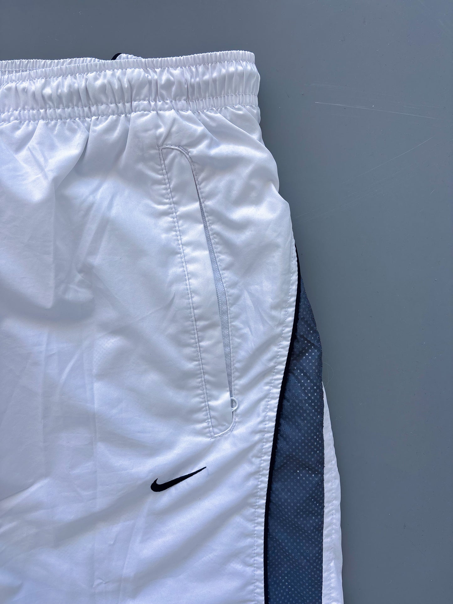 Nike Vintage *PREMIUM* Trackpants | L