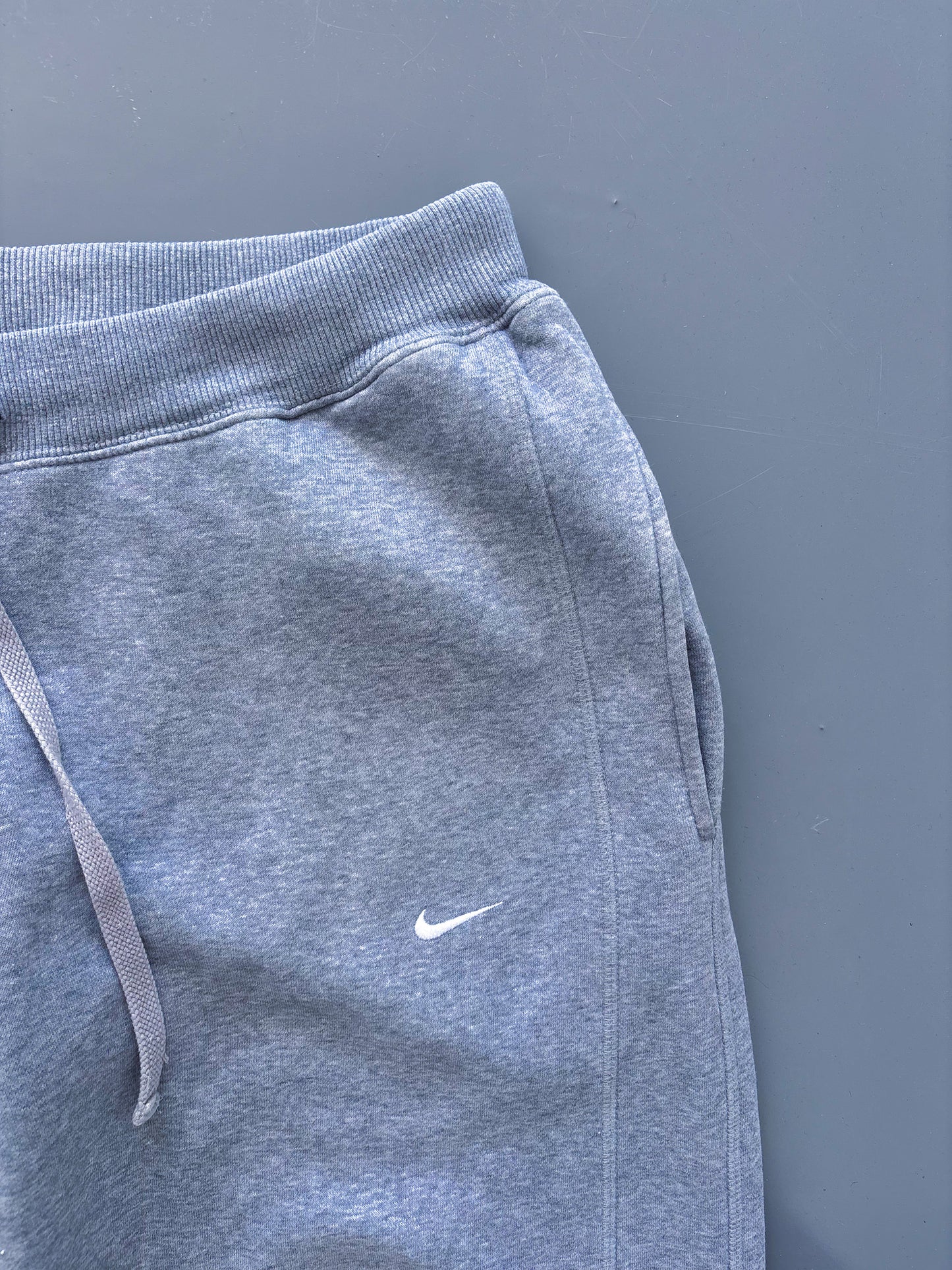 Nike Vintage *PREMIUM* Sweatpants | L