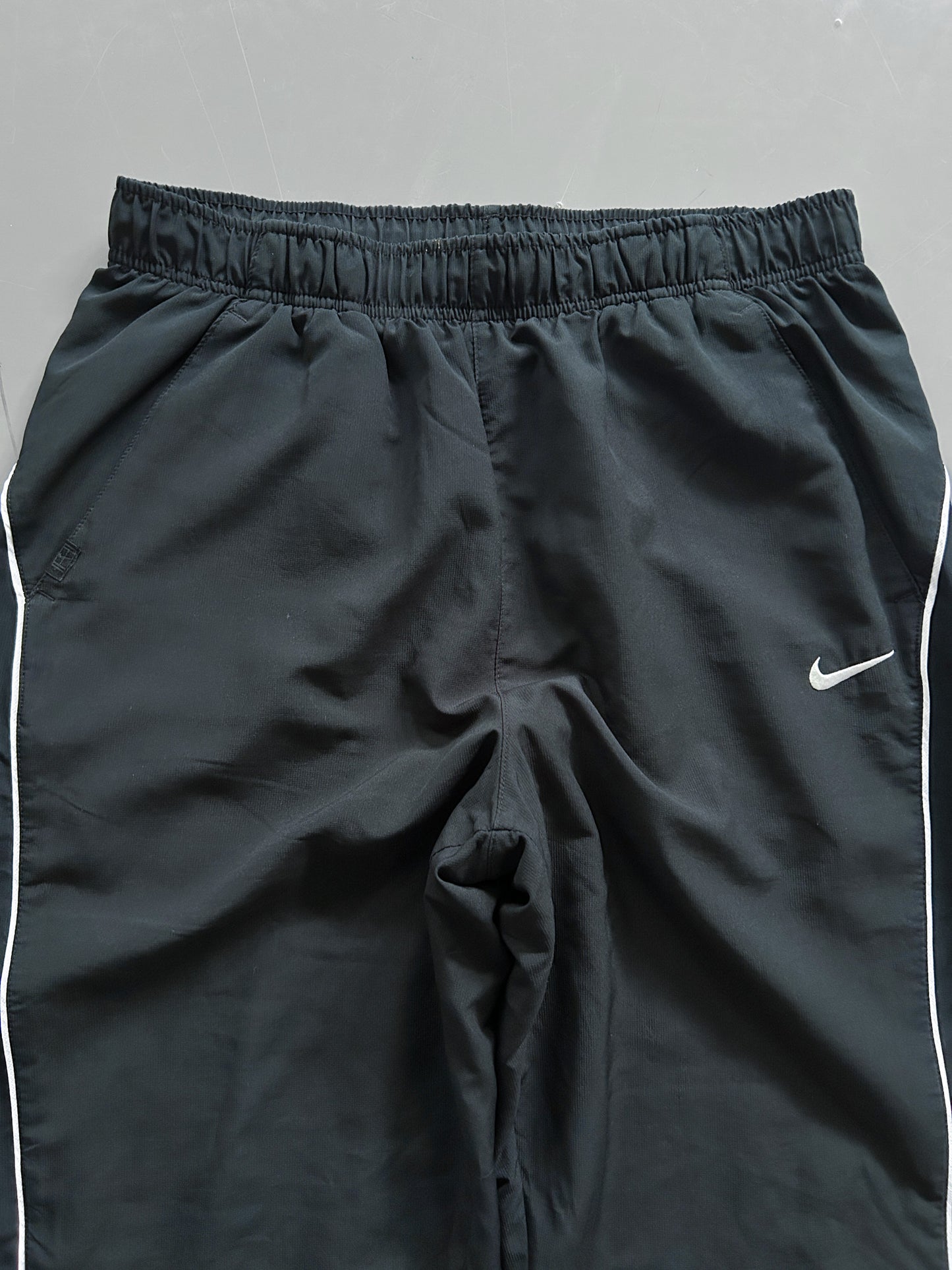 Nike Vintage Trackpants | L