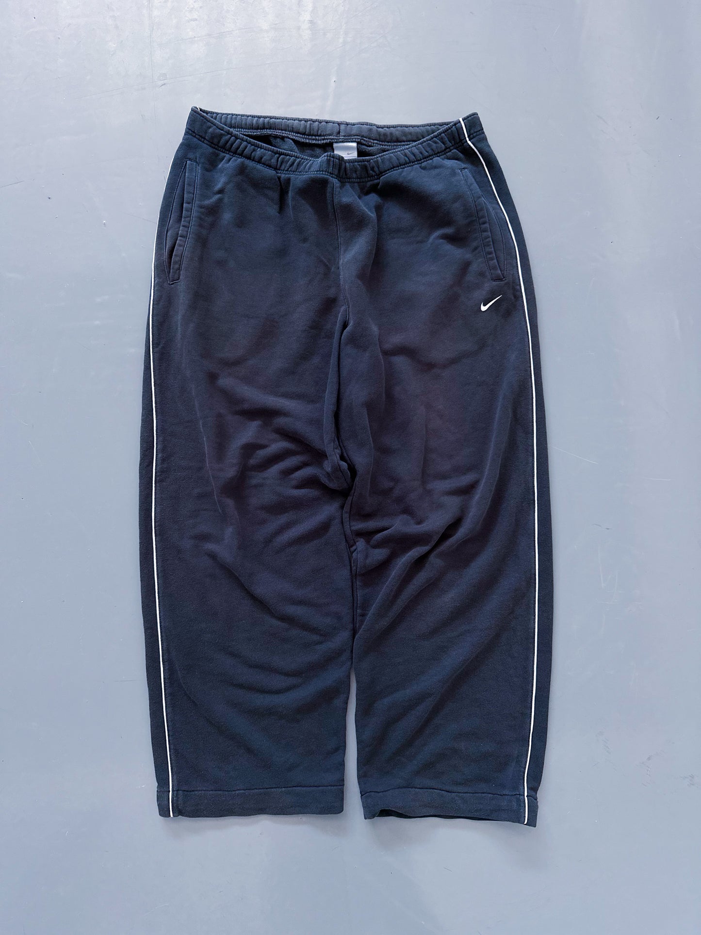 Nike Vintage Open Leg Sweatpants | L