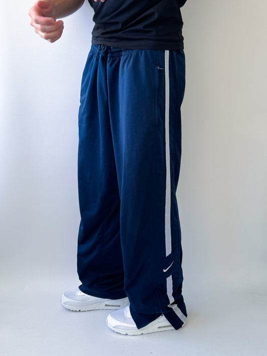 Nike Vintage Trackpants | L