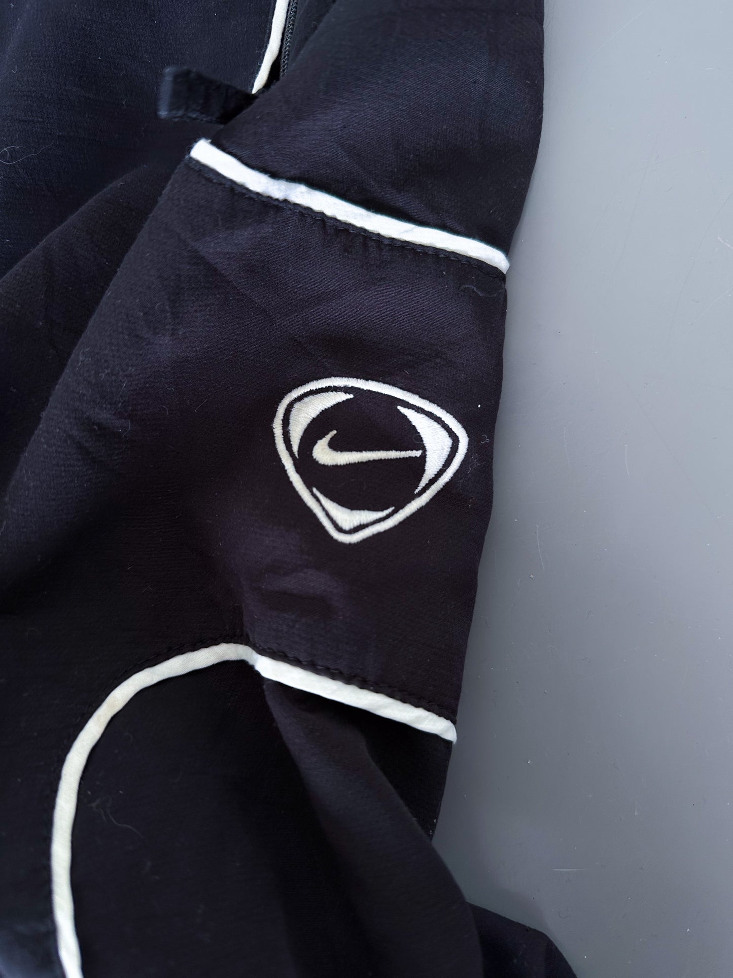 Nike Vintage Trackpants | L