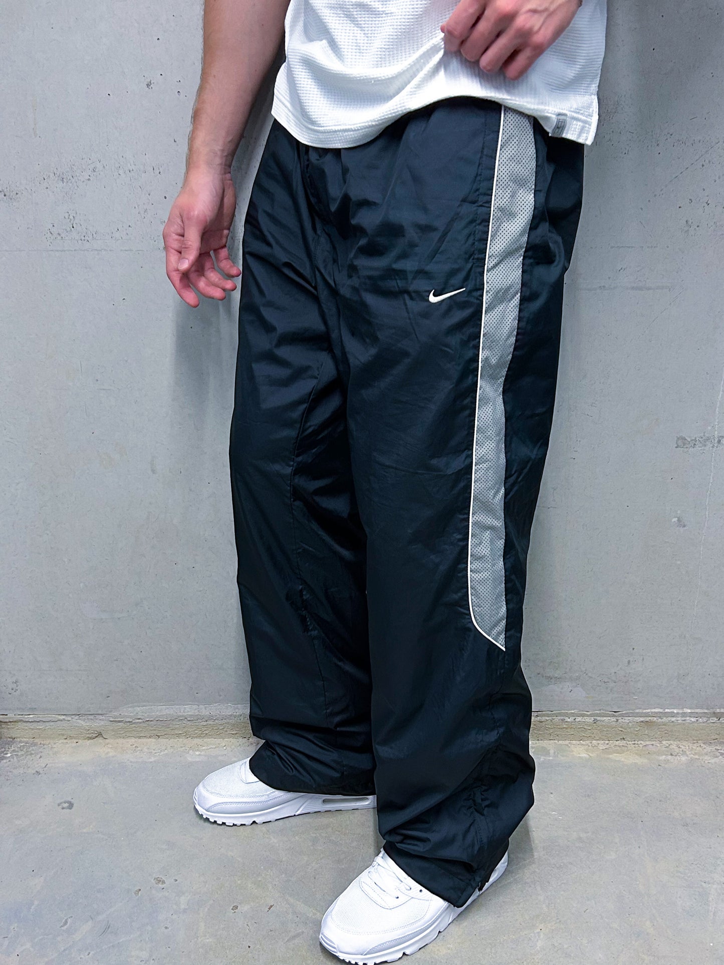 Nike Vintage *Premium* Trackpants | XL