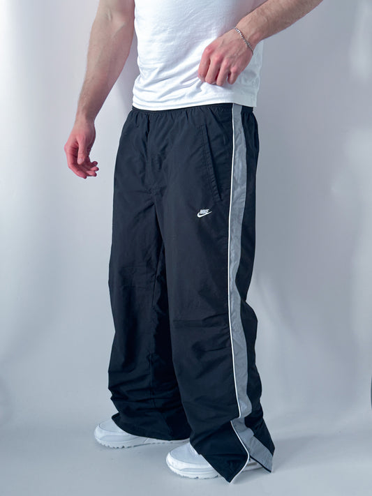 Nike Vintage Trackpants | L