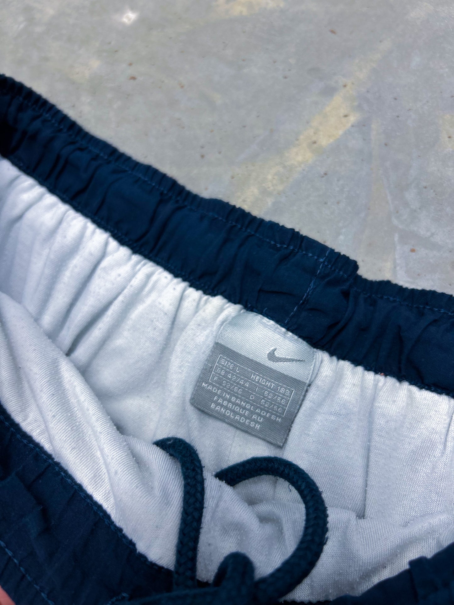 Nike Vintage Trackpants | L