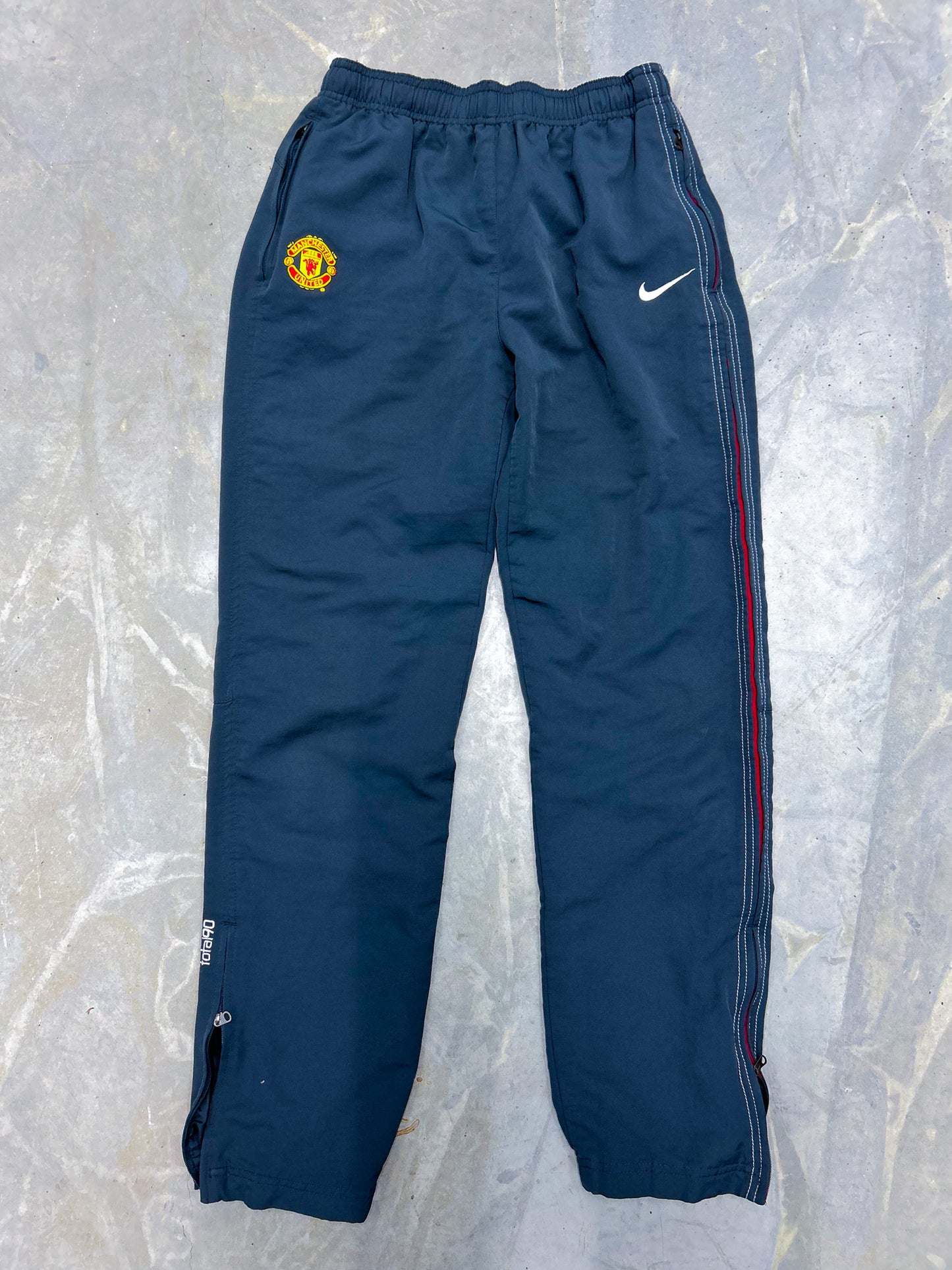 Nike x ManU Vintage Trackpants | Fittet XS