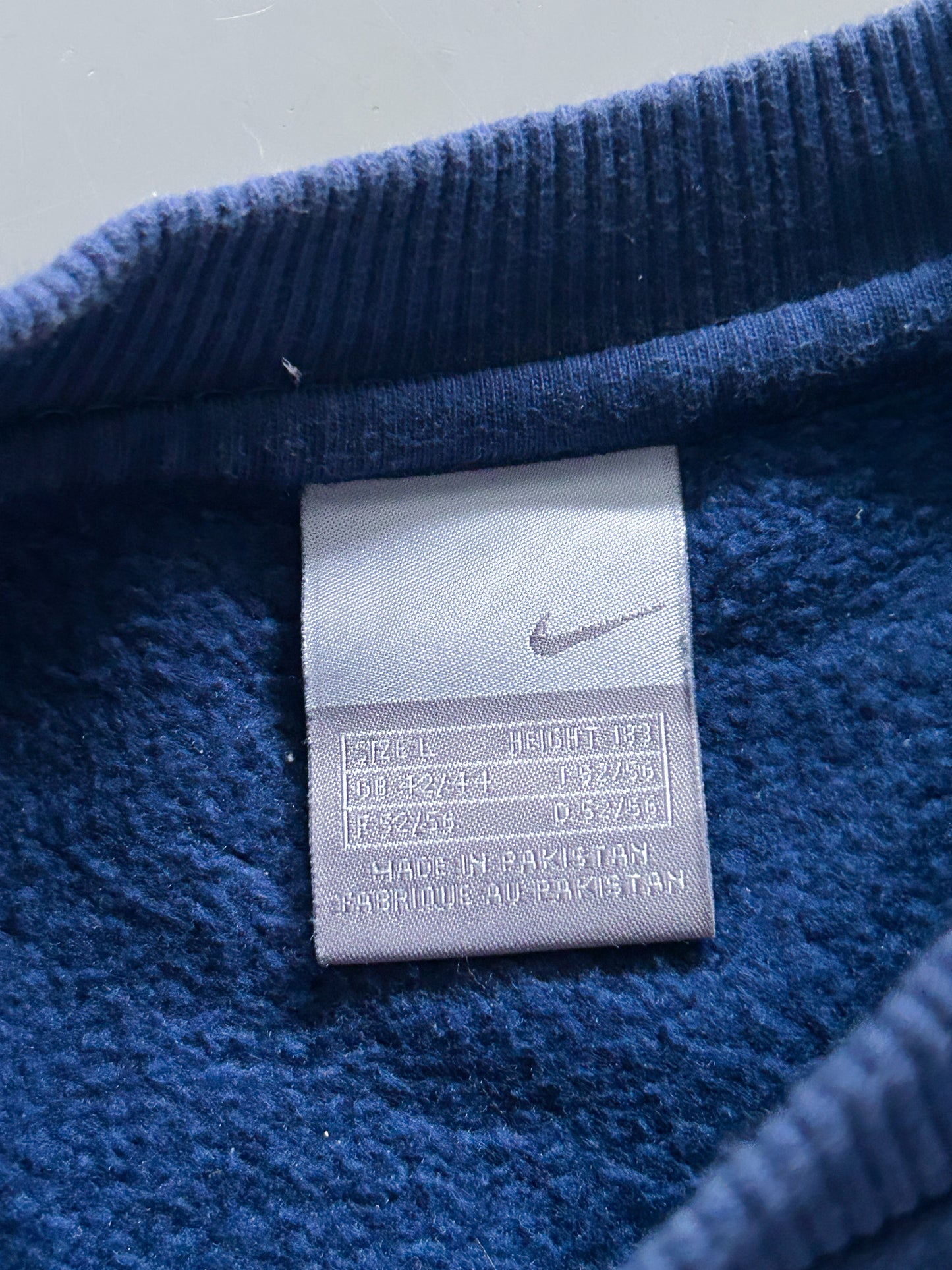 Nike Vintage Pullover | M