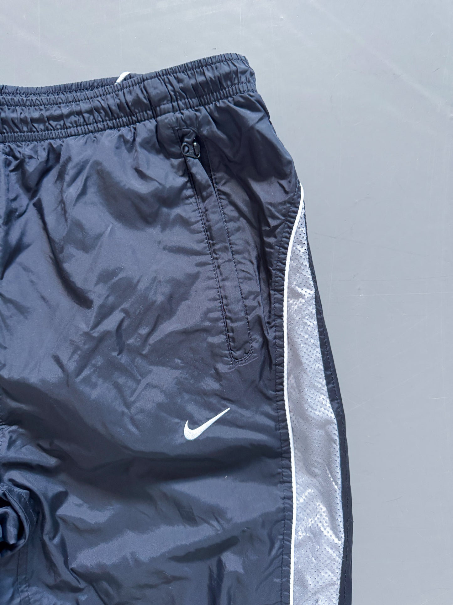Nike Vintage *PREMIUM* Trackpants | M