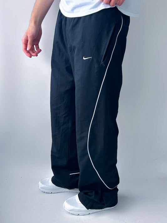 Nike Vintage Trackpants | M