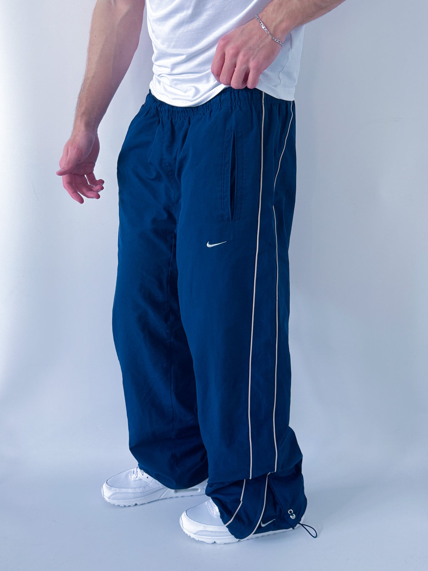 Nike Vintage Trackpants | L