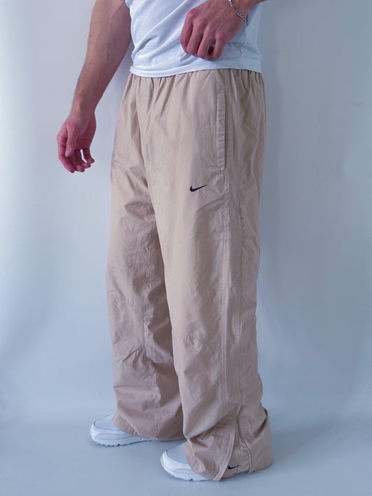 Nike Vintage *PREMIUM* Trackpants | XL