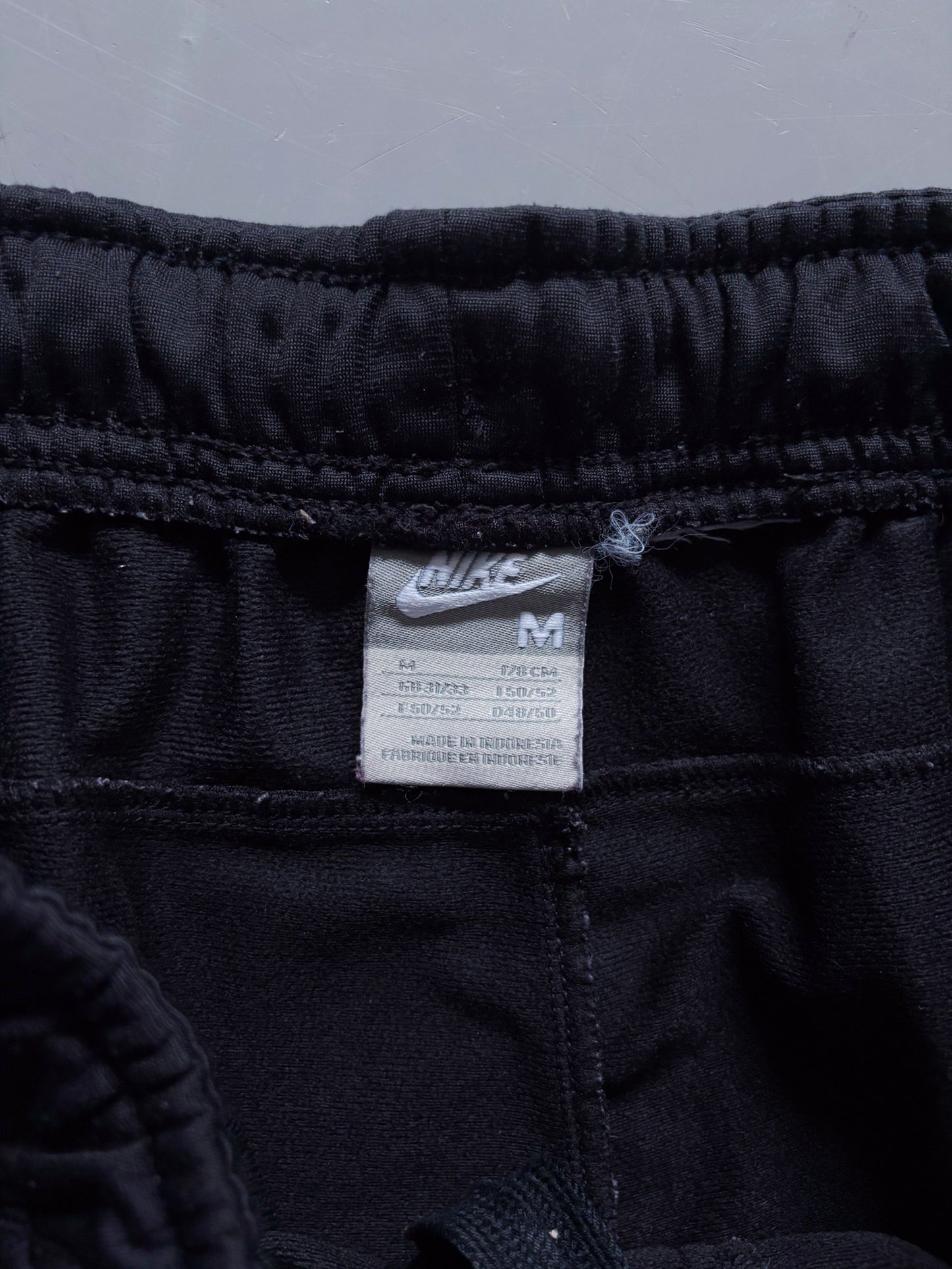 Nike Vintage *PREMIUM* Trackpants | M