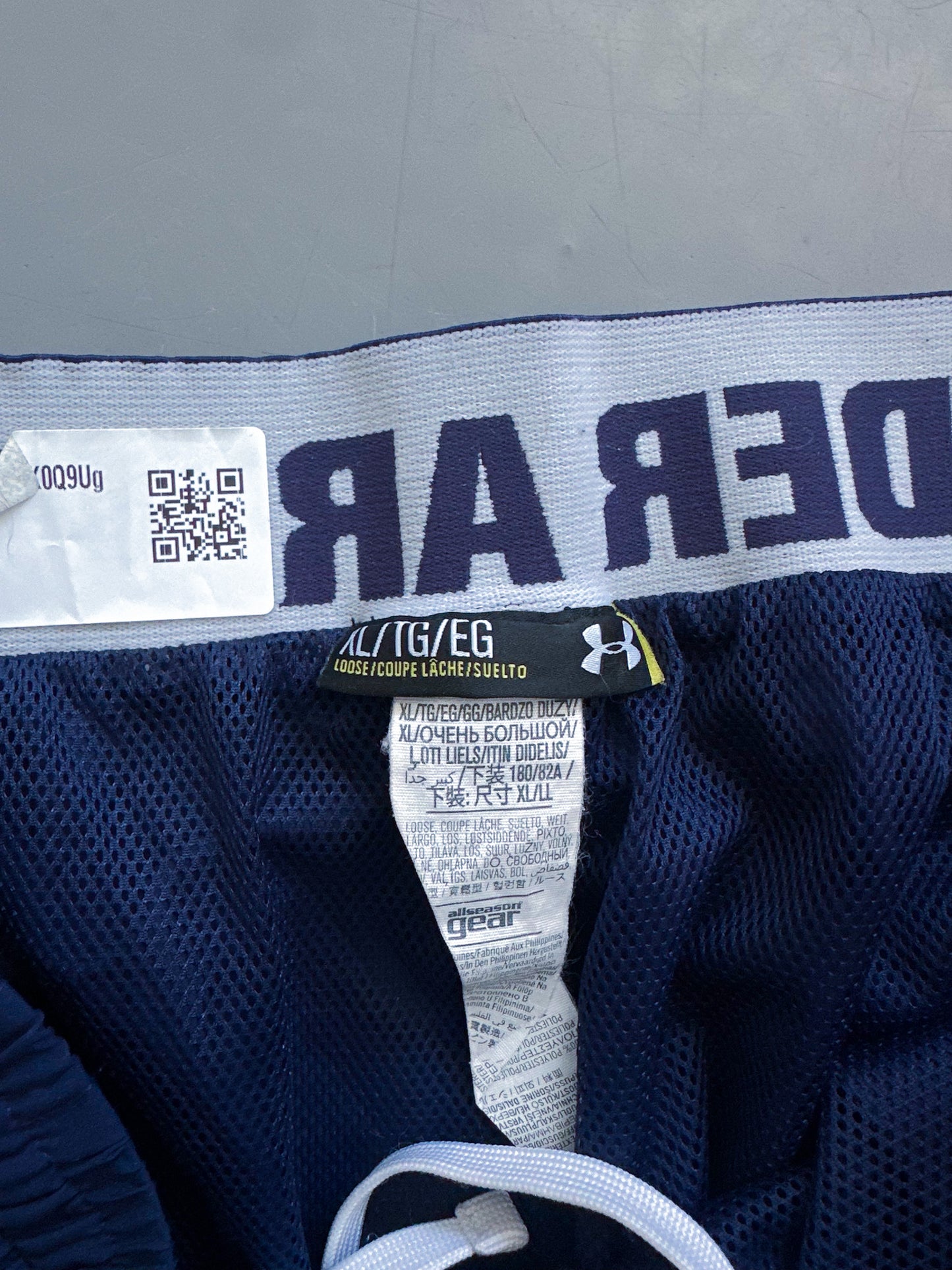 Under Armour Vintage Trackpants | XL