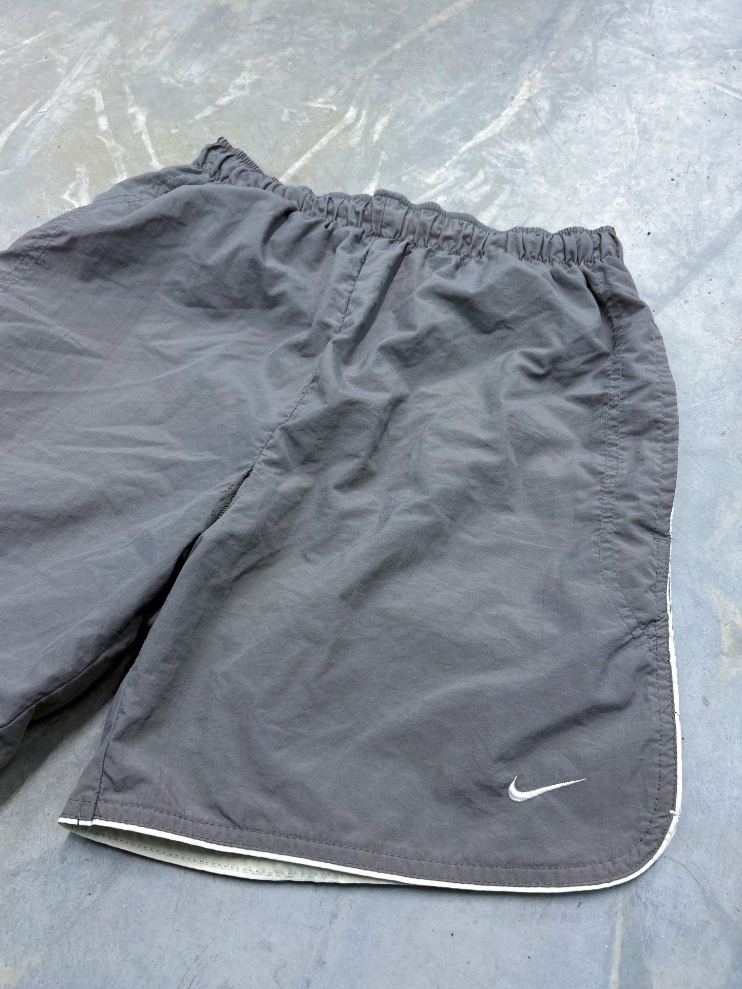 Nike Vintage Shorts | S