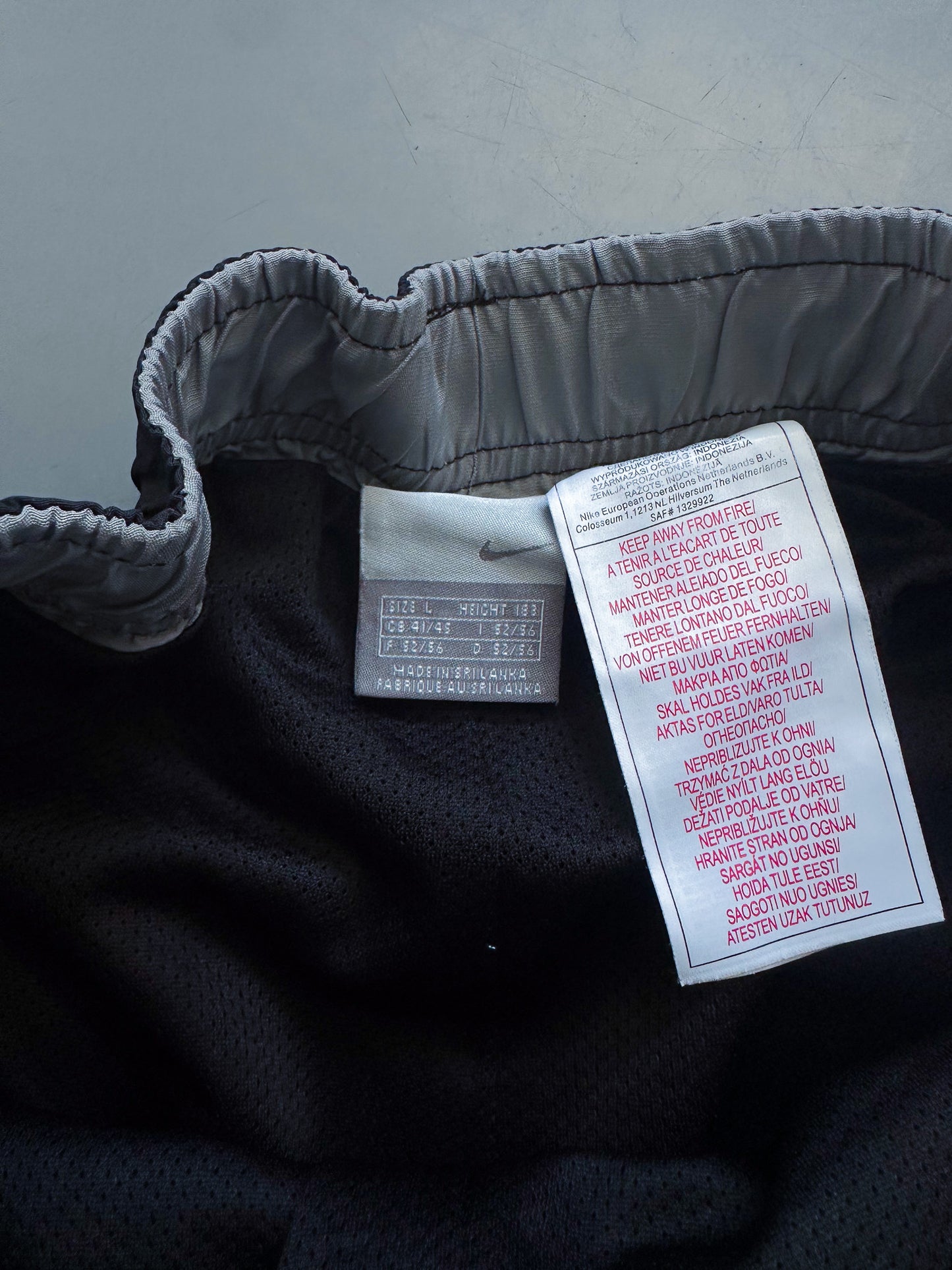Nike Vintage *SHOX* Trackpants | L