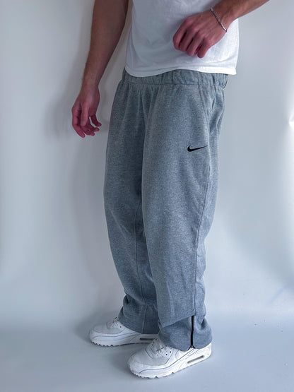 Nike Vintage Trackpants | M