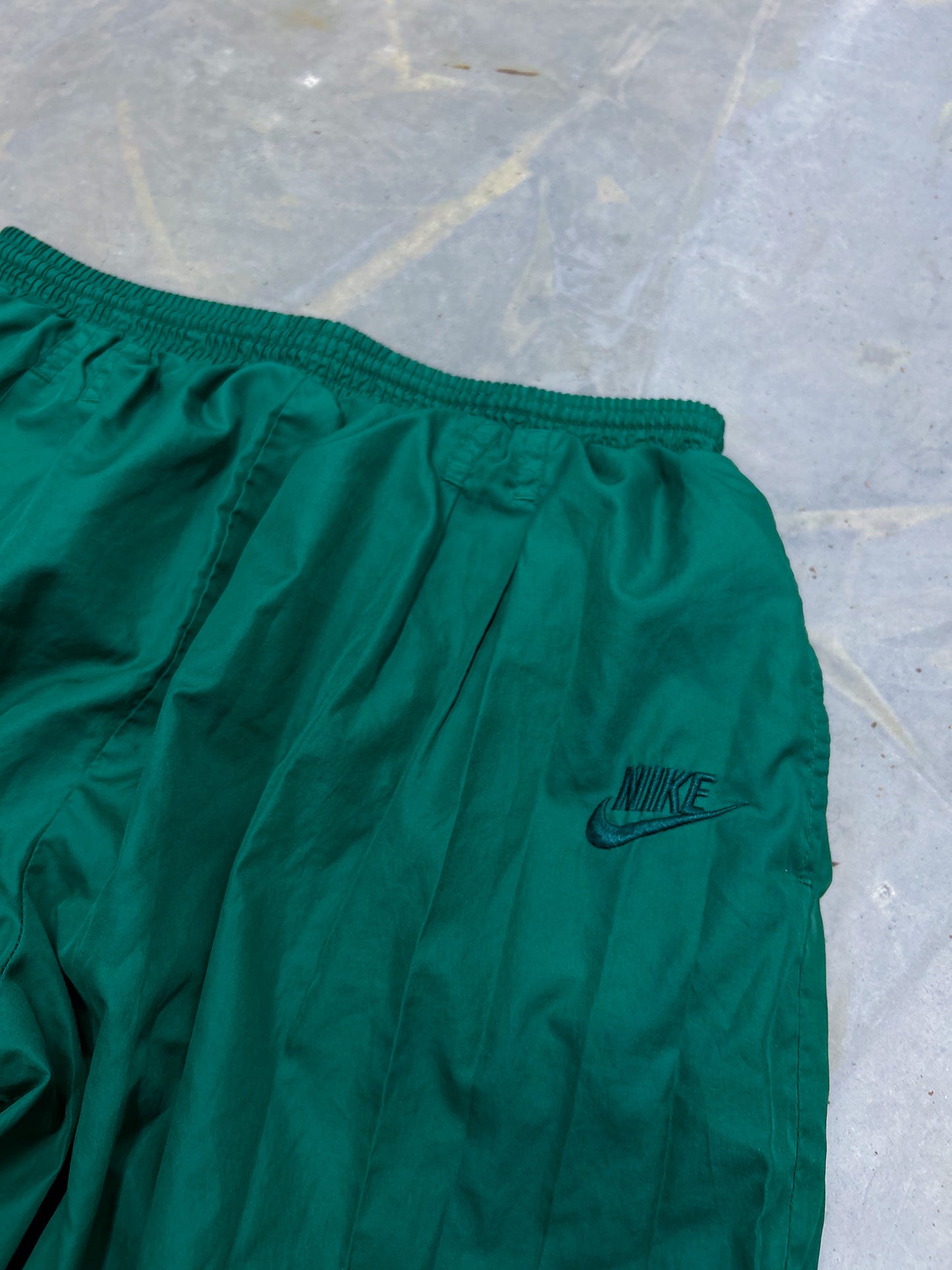 Nike Vintage Trackpants | M