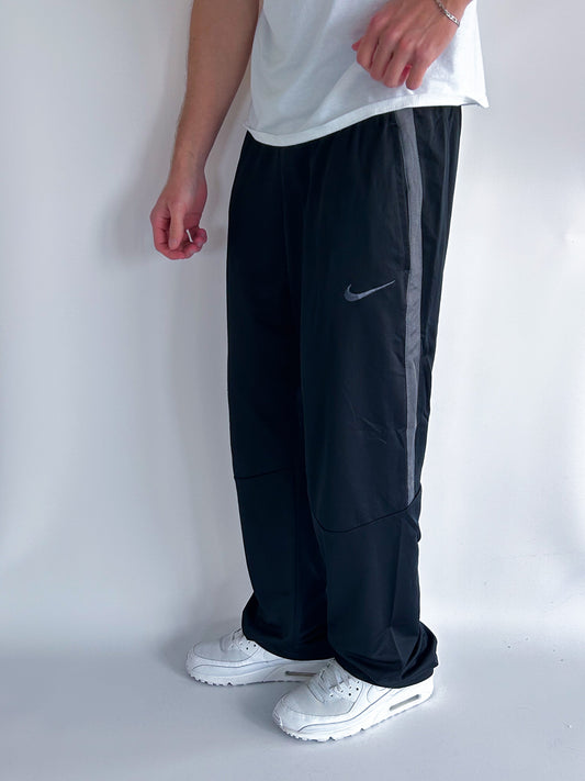 Nike Vintage Trackpants | L