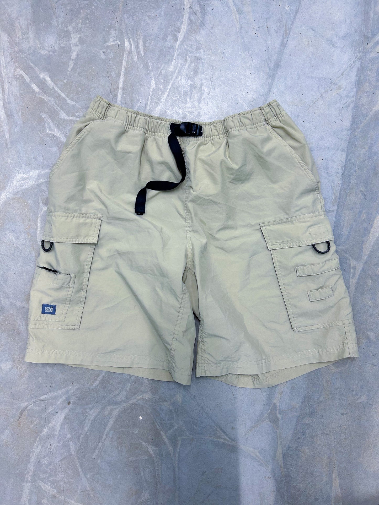 Nike ACG Vintage Cargo Shorts | L