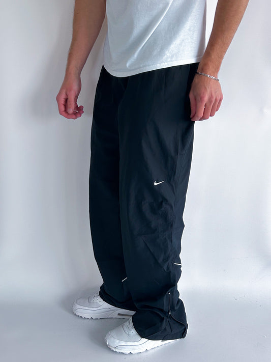Nike Vintage Trackpants | L