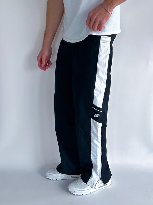 Nike Vintage Trackpants | XS