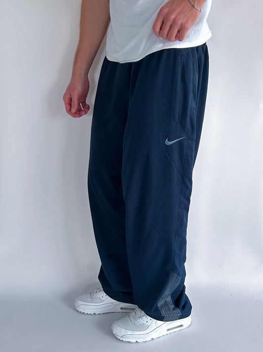 Nike Vintage Trackpants | L