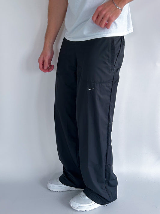 Nike Vintage Trackpants | L