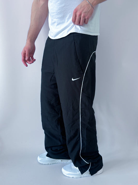 Nike Vintage Trackpants | L