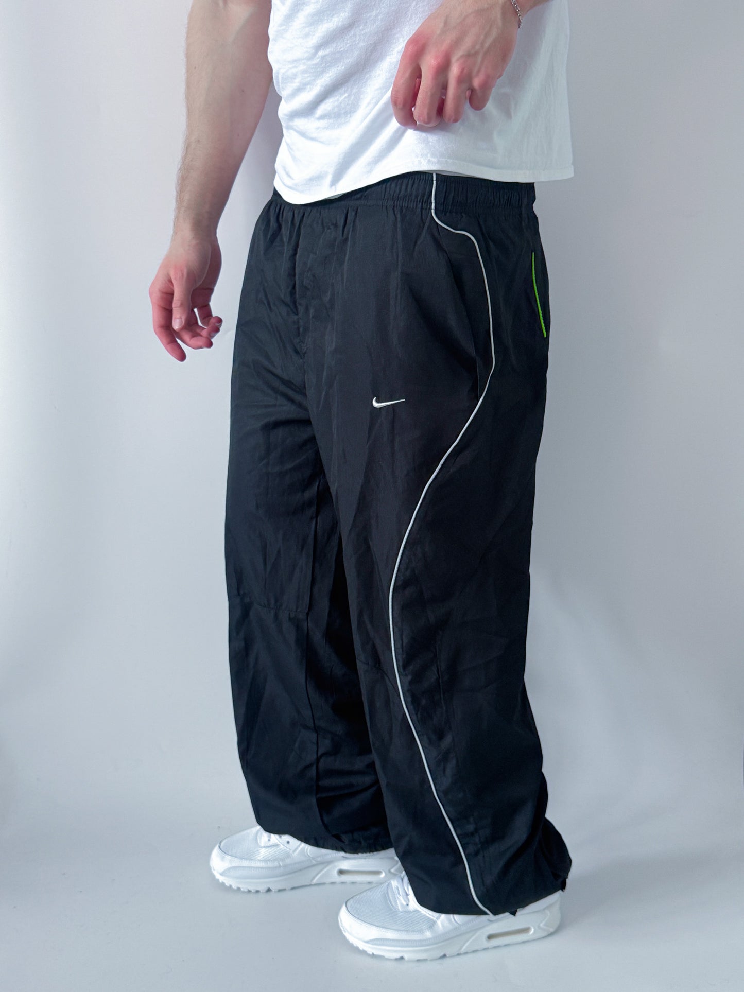 Nike Vintage *SHOX* Trackpants | XL