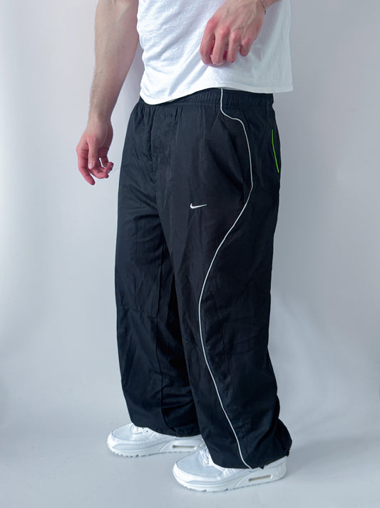 Nike Vintage *SHOX* Trackpants | XL