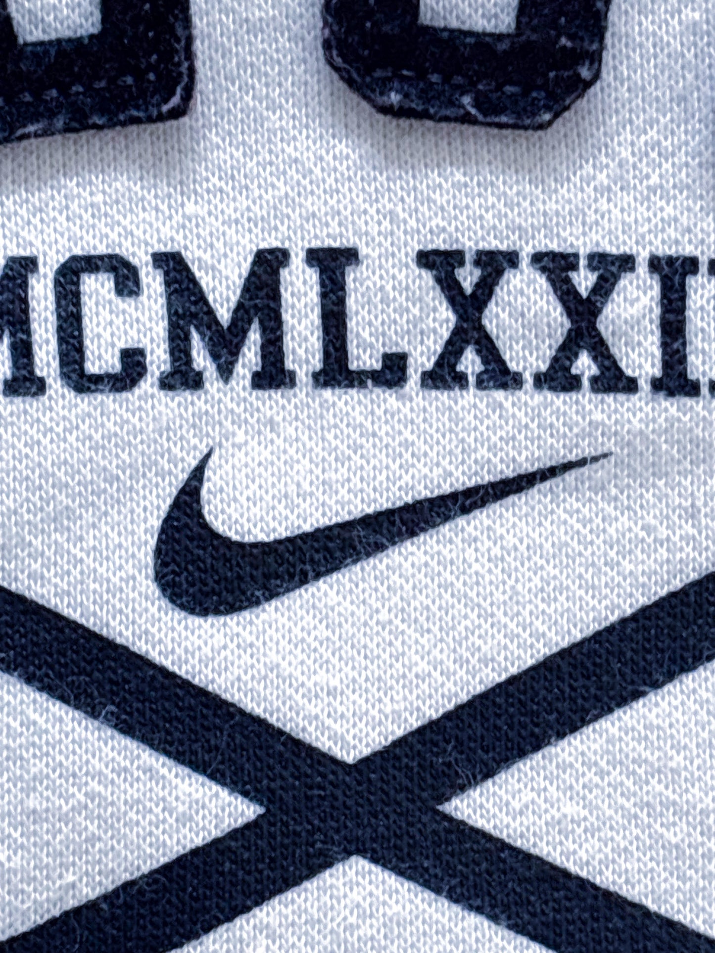 Nike Vintage Pullover | M