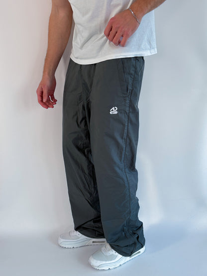 Nike Vintage Trackpants | M