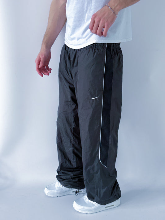 Nike Vintage Trackpants | L