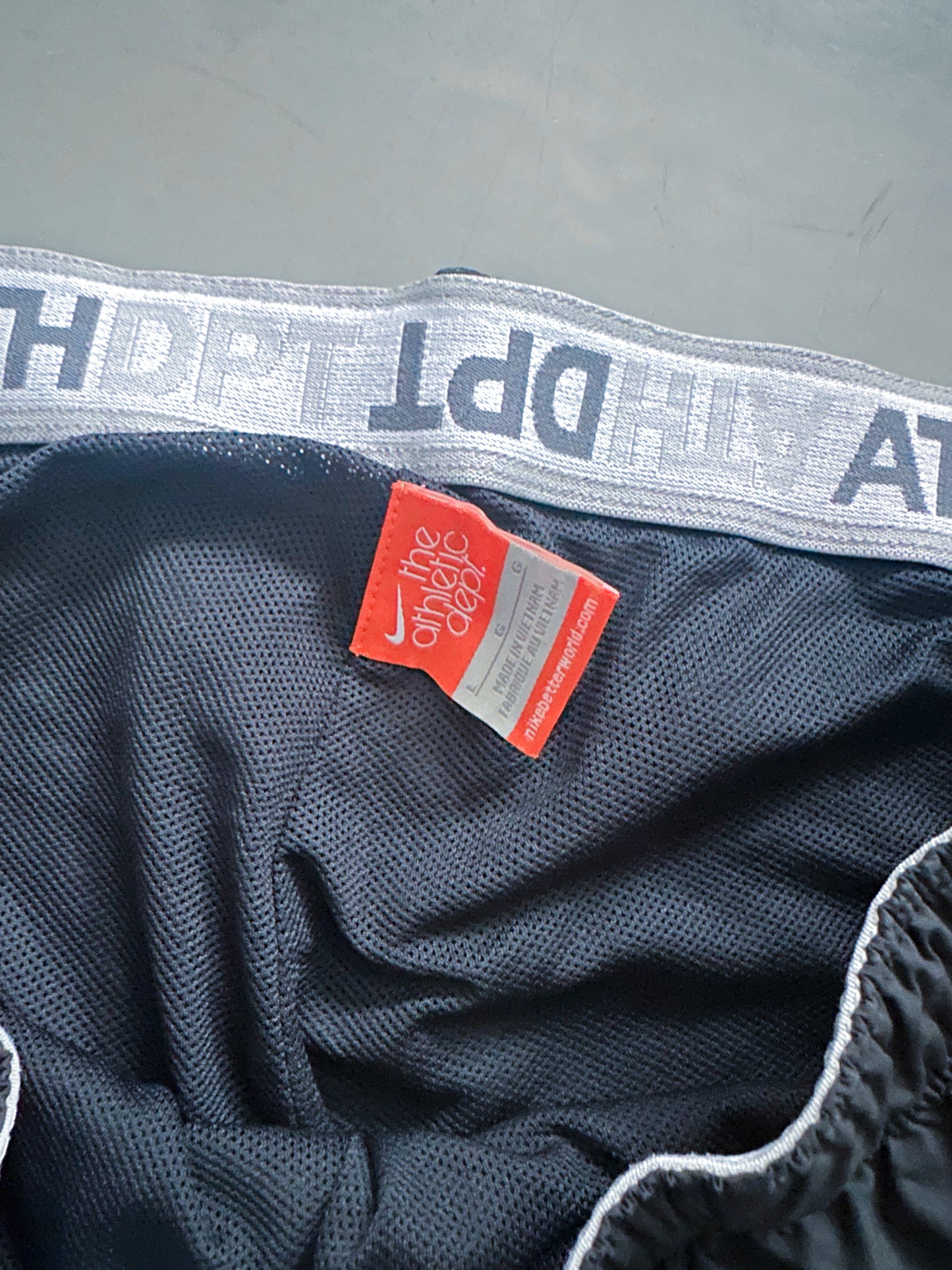 Nike Vintage Trackpants | S