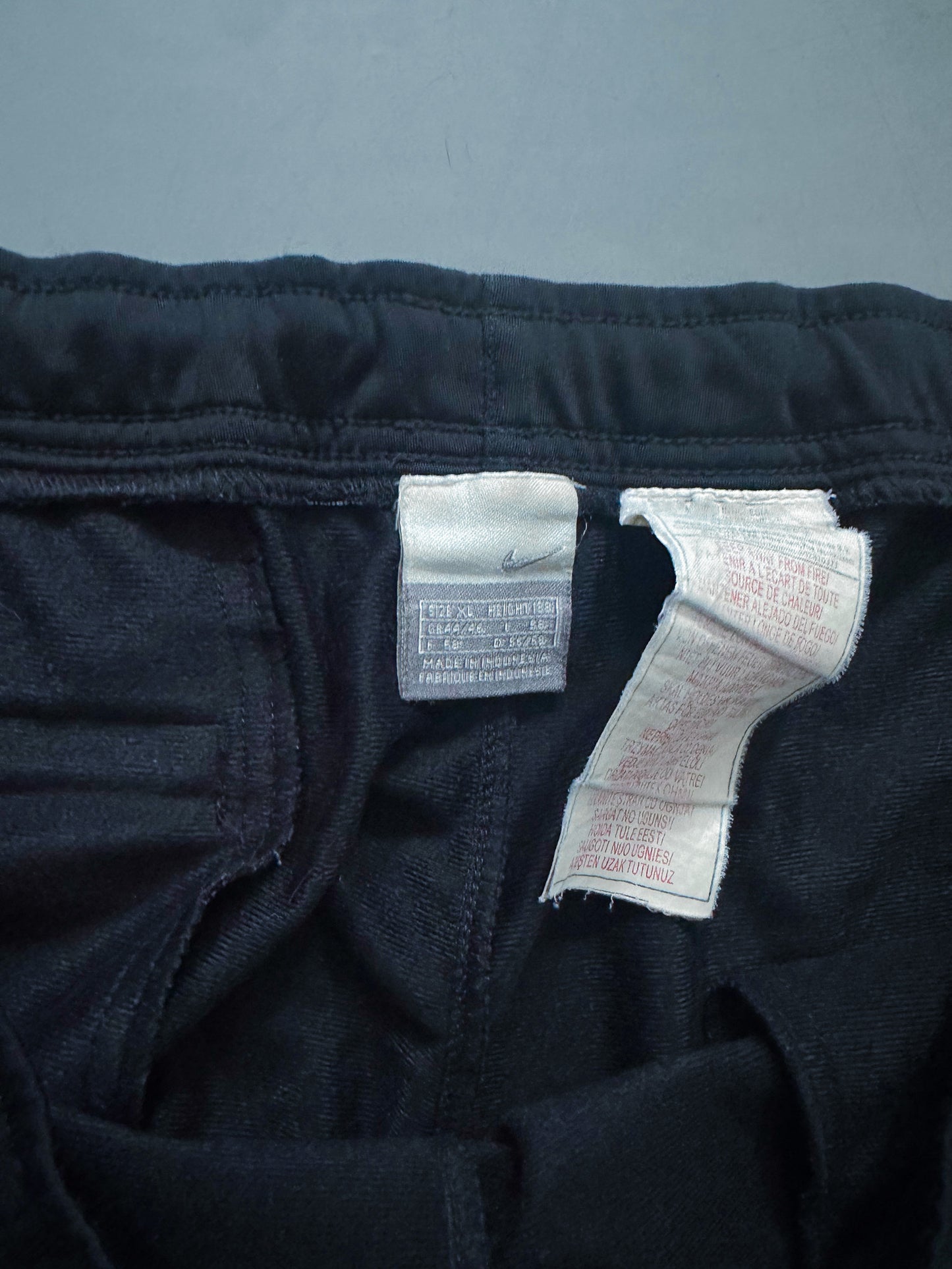 Nike Vintage Trackpants | L
