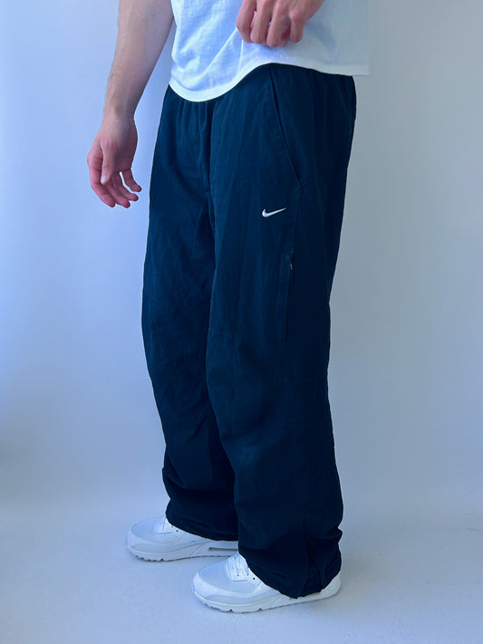 Nike Vintage Trackpants | L