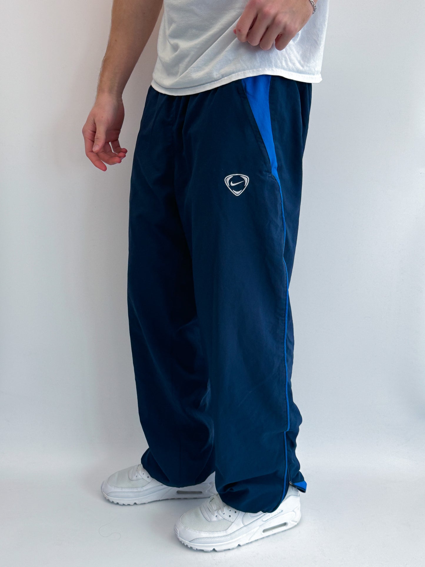 Nike Vintage Trackpants | L