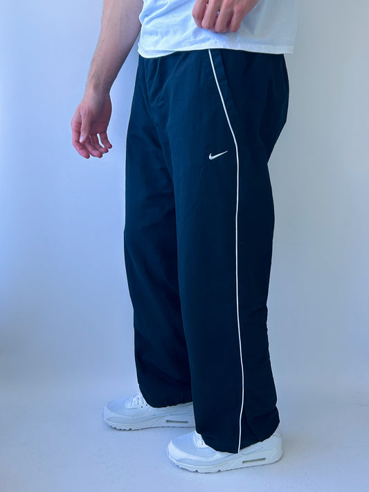 Nike Vintage Trackpants | L