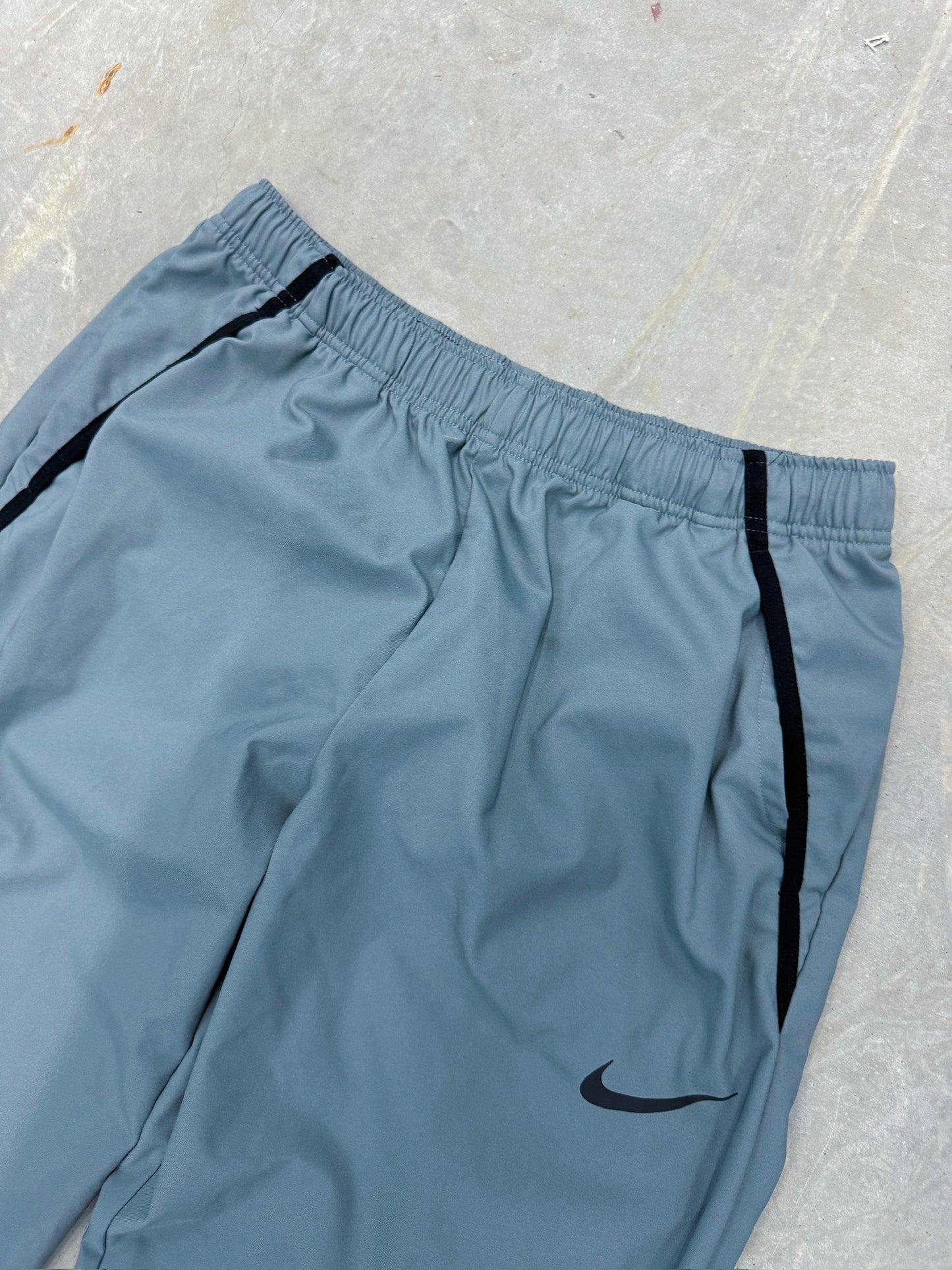 Nike Vintage Trackpants | Fittet L