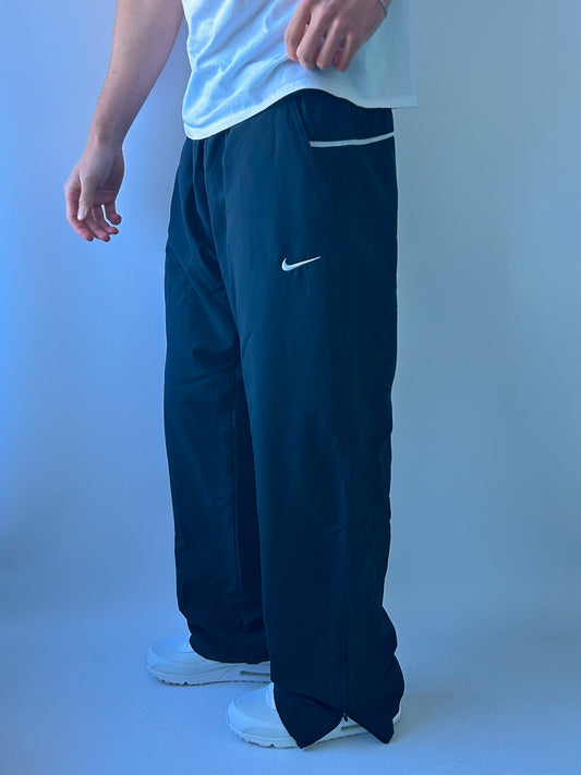 Nike Vintage Trackpants | L