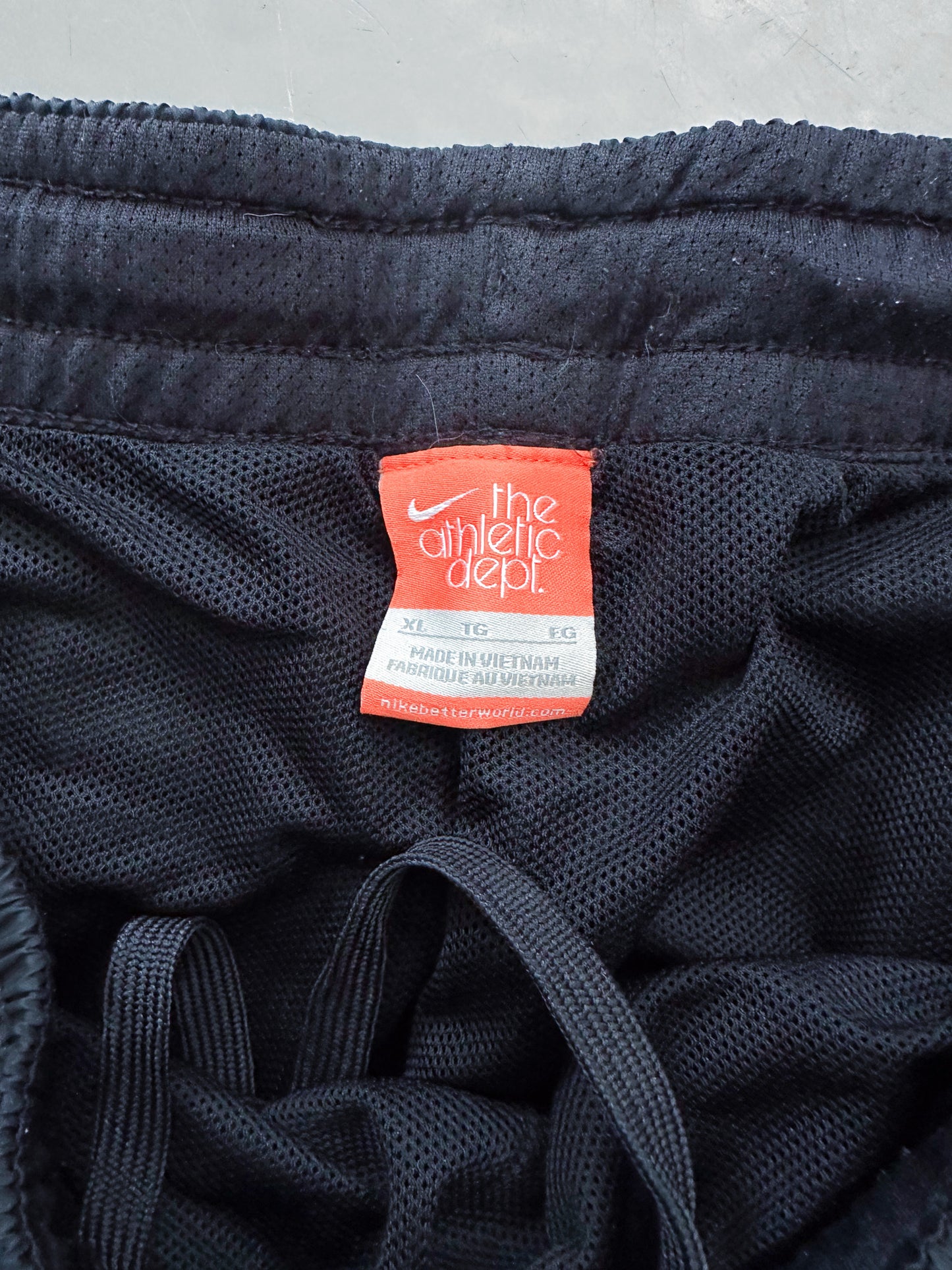 Nike Vintage Trackpants | L